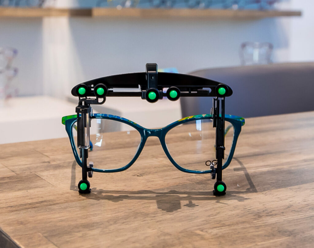 OptiKam on eyeglasses frame